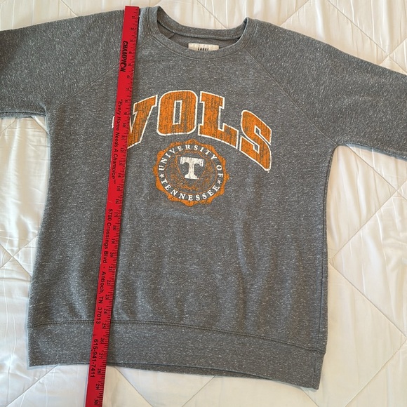 University of Tennessee sweatshirt by Pressbox - Picture 4 of 5